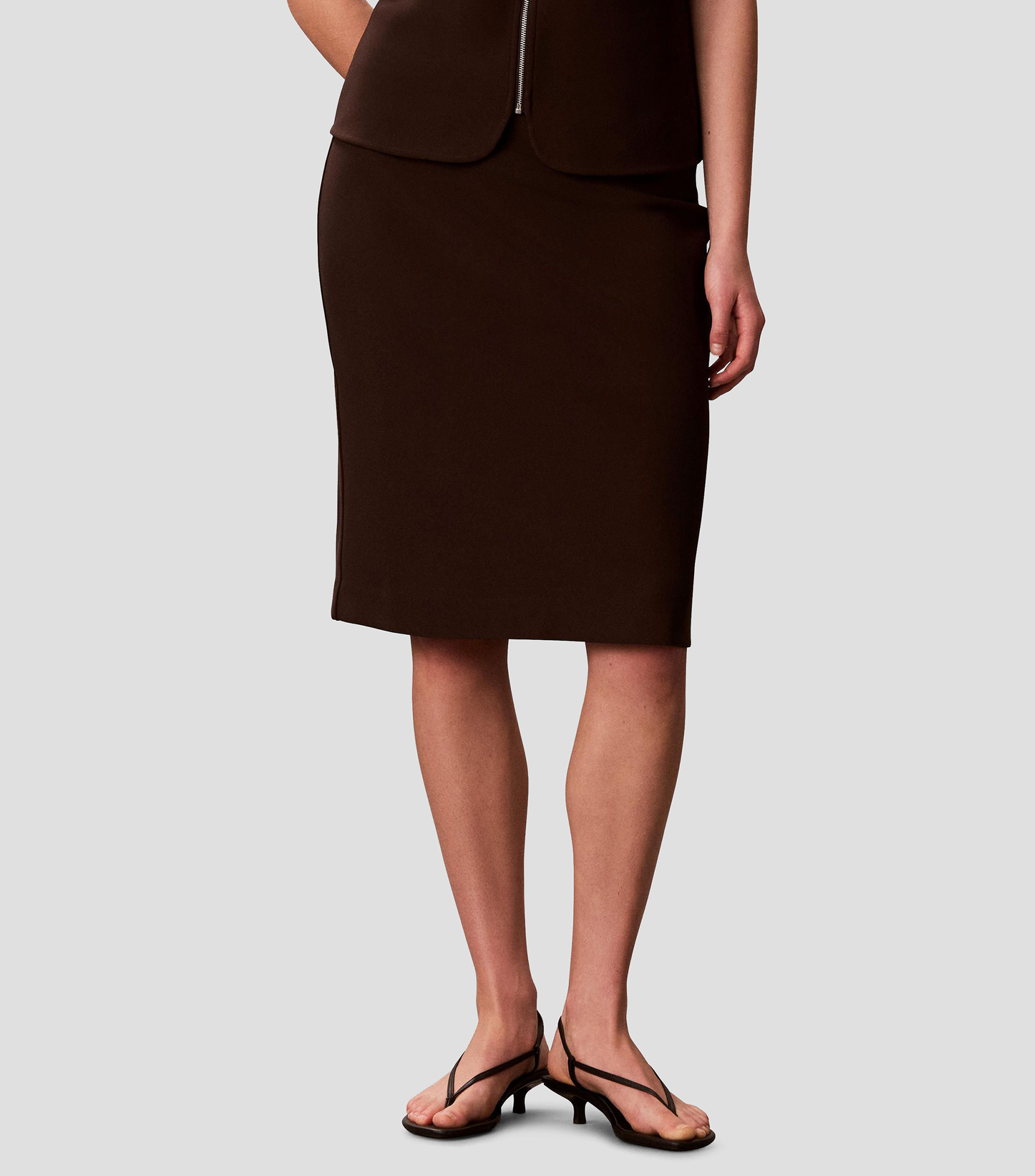 Falda midi de corte regular lisa Mujer